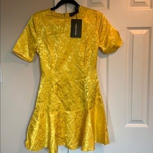 Yellow Jacquard frill hem bodycon dress